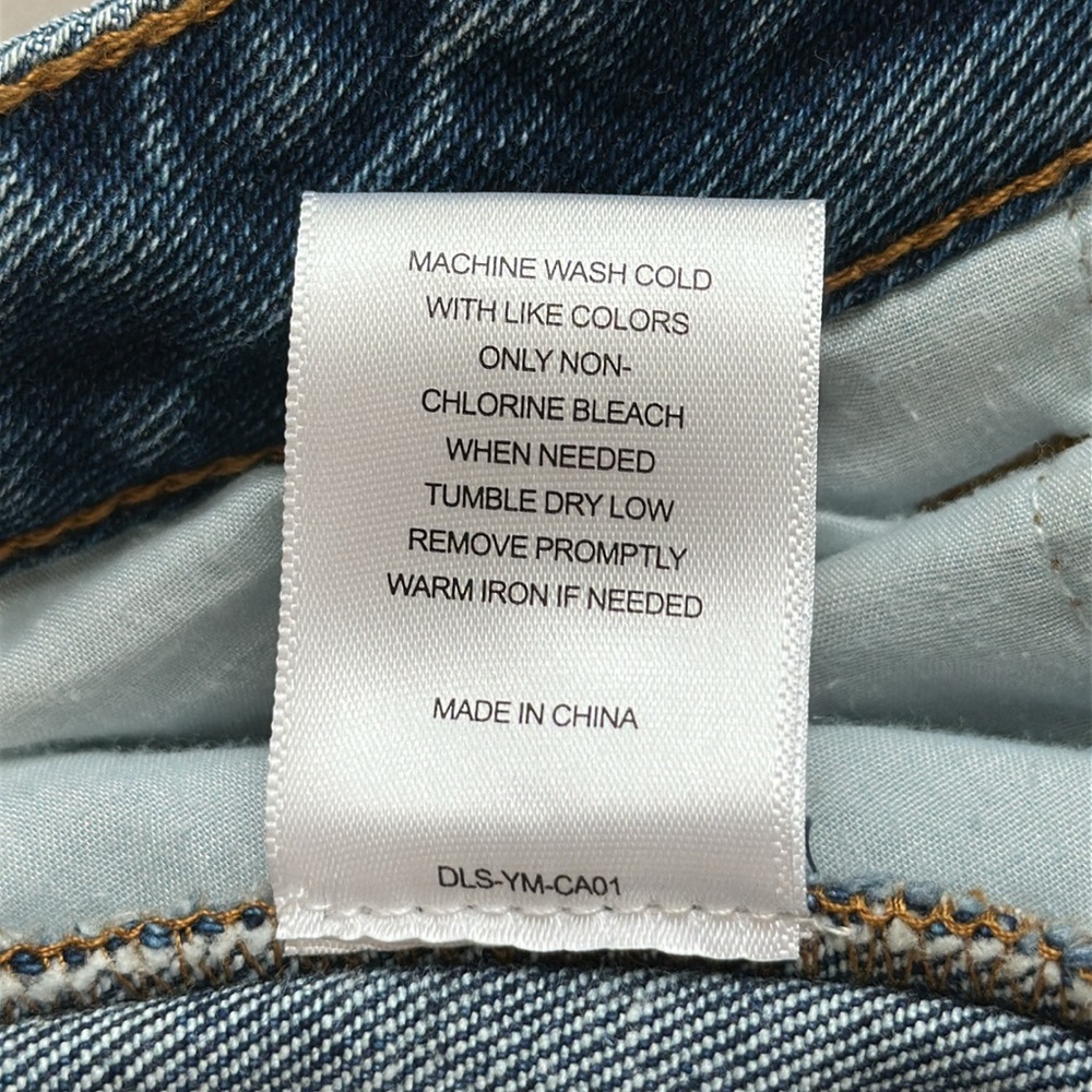 NWT Elegant High Rise Extreme Flare Dark Blue Jeans by A LOVES A Size 31 - Picture 14 of 15